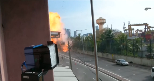 Sri-Lanka-van-explodes