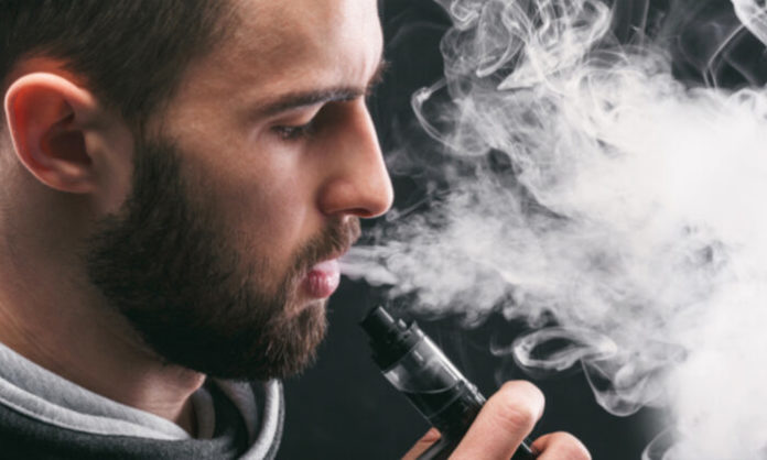 Teen-Vaping-i-700x420