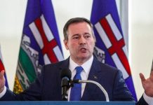 New Alberta bill proposes fines of up to $25,000 for protestors