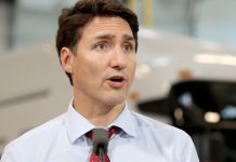 Tucker Carlson slams Justin Trudeau, CNN, and MSNBC for spreading Vaccine misinformation