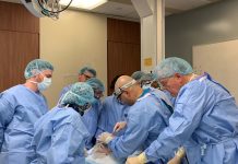 Quebec drops vaccination mandate for health-care workers