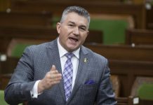 GiveSendGo tells court it is refunding convoy donations amid freezing order